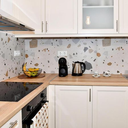 לפקימי Captain Theo'S Modern Apartment Maria מראה חיצוני תמונה
