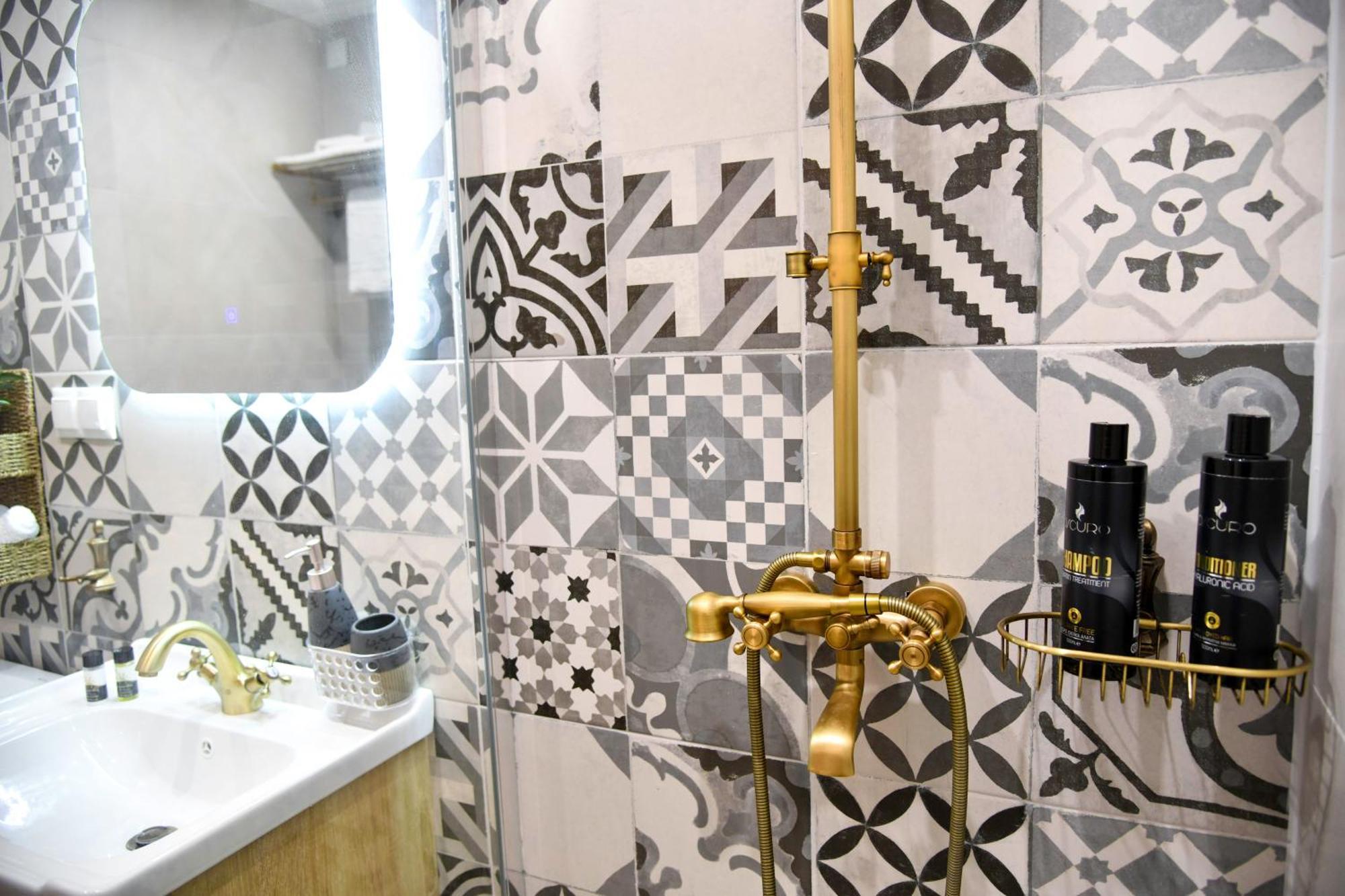 לפקימי Captain Theo'S Modern Apartment Maria מראה חיצוני תמונה