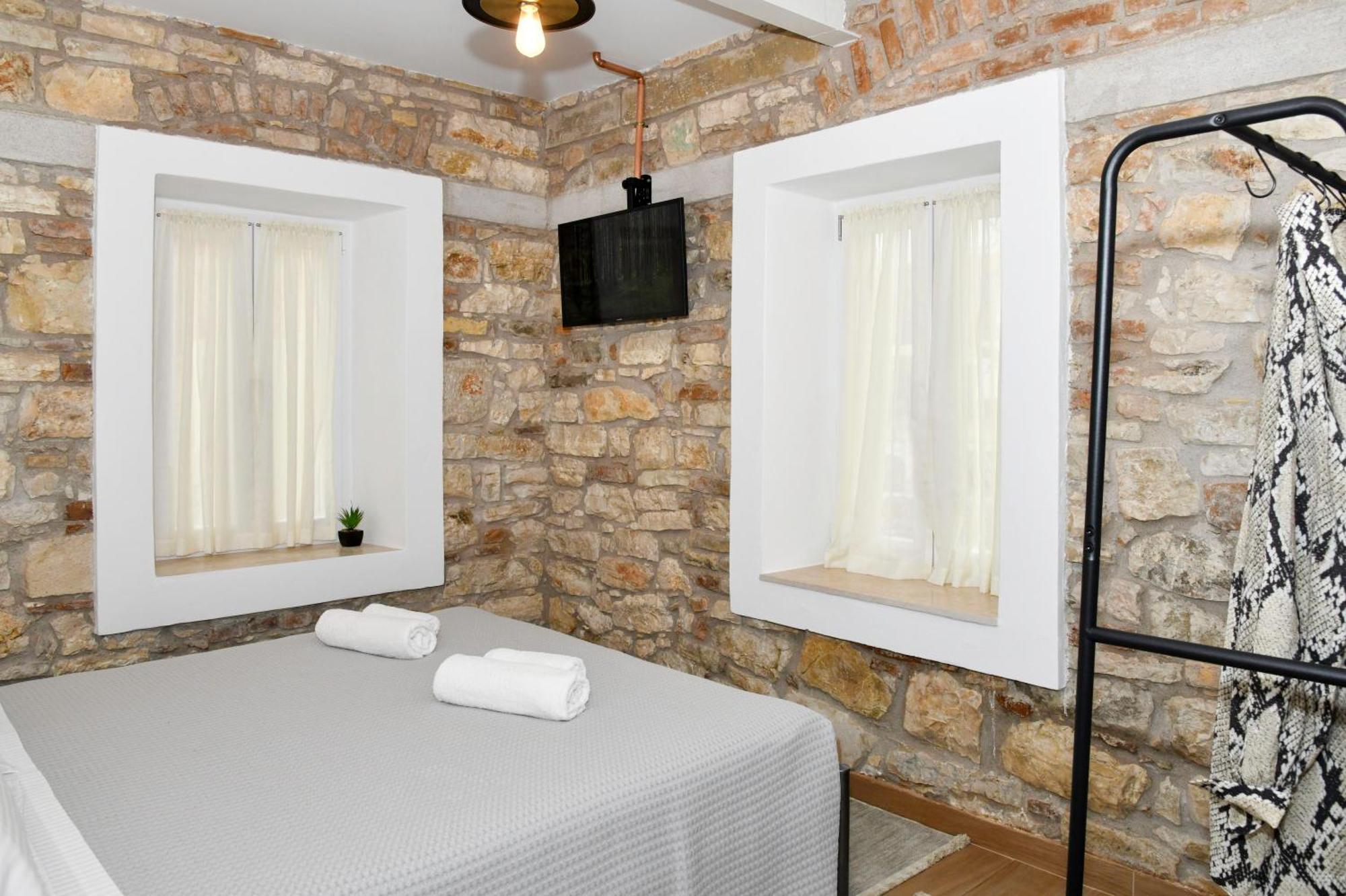 לפקימי Captain Theo'S Modern Apartment Maria מראה חיצוני תמונה