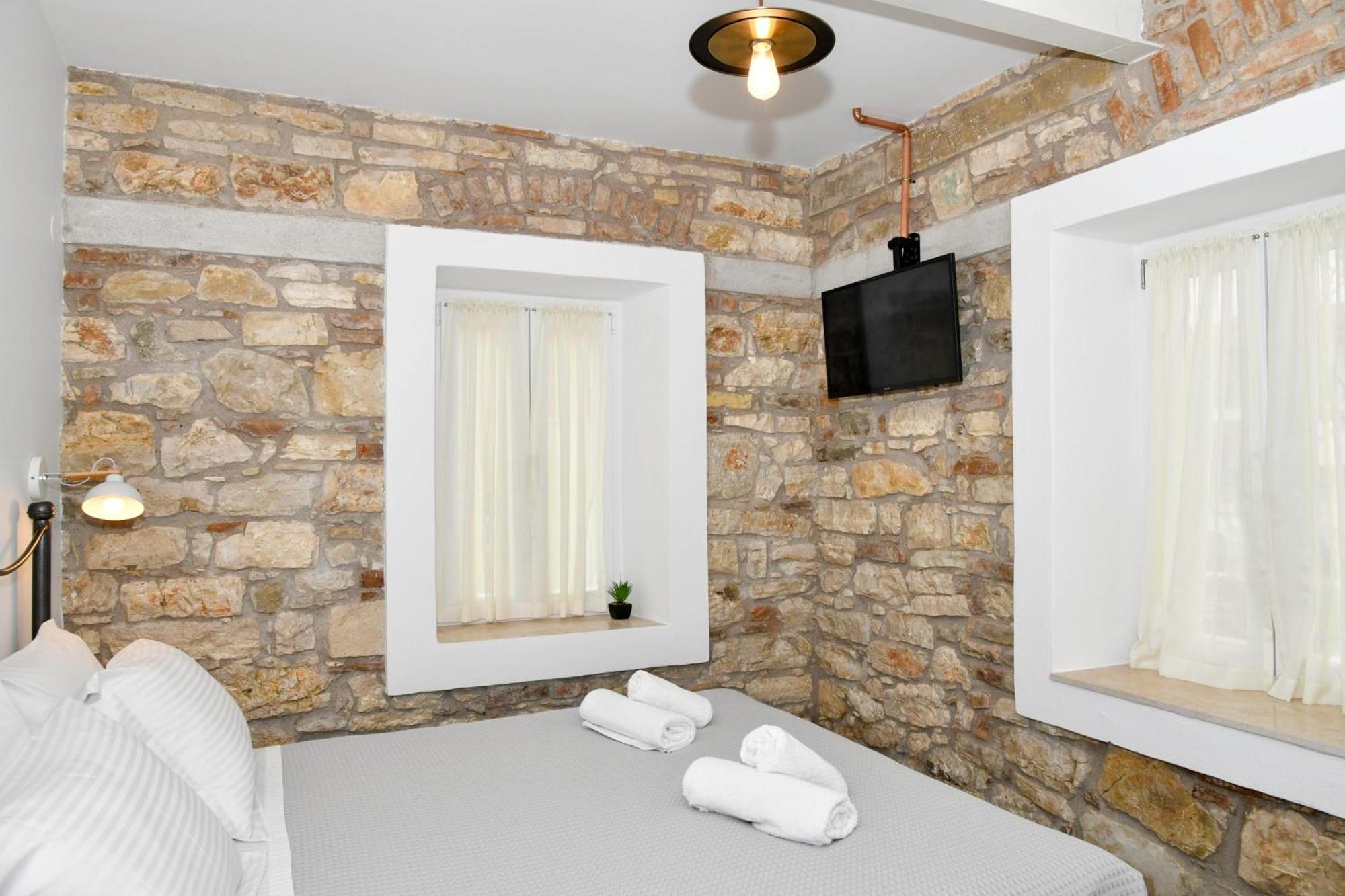 לפקימי Captain Theo'S Modern Apartment Maria מראה חיצוני תמונה